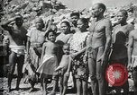 Standbild 1st Marine Division Peleliu Palau Inseln, 1944, aus Sekunde 16 historischem Filmmaterial Videoclip 65675022841