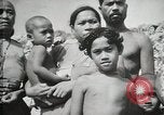 Standbild 1st Marine Division Peleliu Palau Inseln, 1944, aus Sekunde 52 historischem Filmmaterial Videoclip 65675022841