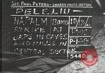 Standbild 1st Marine Division Peleliu Palau Inseln, 1944, aus Sekunde 7 historischem Filmmaterial Videoclip 65675022842