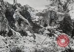 Standbild 1st Marine Division Peleliu Palau Inseln, 1944, aus Sekunde 18 historischem Filmmaterial Videoclip 65675022849