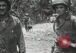 Standbild 1st Marine Division Peleliu Palau Inseln, 1944, aus Sekunde 50 historischem Filmmaterial Videoclip 65675022849