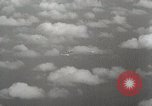Standbild US B-24 Liberator Bomber angreifen Iwo Jima Iwo Jima, 1945, aus Sekunde 42 historischem Filmmaterial Videoclip 65675022850