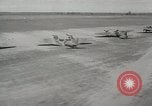 Standbild Angeles City Pampangga Zweiten Weltkrieg Bombenschäden Luzon Philippinen, 1945, aus Sekunde 43 historischem Filmmaterial Videoclip 65675022851