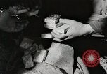 Standbild 1st Marine Division Peleliu Palau Inseln, 1945, aus Sekunde 32 historischem Filmmaterial Videoclip 65675022852