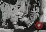 Standbild 1st Marine Division Peleliu Palau Inseln, 1945, aus Sekunde 17 historischem Filmmaterial Videoclip 65675022853