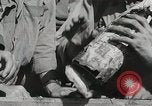 Standbild 1st Marine Division Peleliu Palau Inseln, 1945, aus Sekunde 20 historischem Filmmaterial Videoclip 65675022853