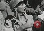 Standbild 1st Marine Division Peleliu Palau Inseln, 1945, aus Sekunde 26 historischem Filmmaterial Videoclip 65675022853
