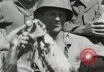 Standbild 1st Marine Division Peleliu Palau Inseln, 1945, aus Sekunde 33 historischem Filmmaterial Videoclip 65675022853