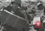 Standbild 1st Marine Division Peleliu Palau Inseln, 1945, aus Sekunde 42 historischem Filmmaterial Videoclip 65675022853