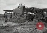 Standbild 1st Marine Division Peleliu Palau Inseln, 1945, aus Sekunde 19 historischem Filmmaterial Videoclip 65675022855