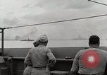 Standbild Allgemeine größere OP Smith und andere an Bord der USS Mount McKinley (AGC-7) Peleliu Palau Inseln, 1944, aus Sekunde 5 historischem Filmmaterial Videoclip 65675022861