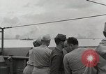 Standbild Allgemeine größere OP Smith und andere an Bord der USS Mount McKinley (AGC-7) Peleliu Palau Inseln, 1944, aus Sekunde 9 historischem Filmmaterial Videoclip 65675022861