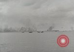 Standbild Allgemeine größere OP Smith und andere an Bord der USS Mount McKinley (AGC-7) Peleliu Palau Inseln, 1944, aus Sekunde 46 historischem Filmmaterial Videoclip 65675022861