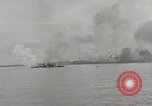 Standbild Allgemeine größere OP Smith und andere an Bord der USS Mount McKinley (AGC-7) Peleliu Palau Inseln, 1944, aus Sekunde 53 historischem Filmmaterial Videoclip 65675022861