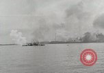 Standbild Allgemeine größere OP Smith und andere an Bord der USS Mount McKinley (AGC-7) Peleliu Palau Inseln, 1944, aus Sekunde 59 historischem Filmmaterial Videoclip 65675022861
