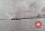 Standbild Allgemeine größere OP Smith und andere an Bord der USS Mount McKinley (AGC-7) Peleliu Palau Inseln, 1944, aus Sekunde 61 historischem Filmmaterial Videoclip 65675022861
