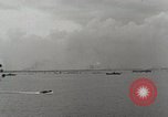Standbild Verletzte US-Marines brachte an Bord der USS Mount McKinley AGC-7 Peleliu Palau Inseln, 1944, aus Sekunde 12 historischem Filmmaterial Videoclip 65675022862