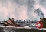 Standbild US Marine Amphibious Assault Peleliu Palau Inseln, 1944, aus Sekunde 30 historischem Filmmaterial Videoclip 65675022863