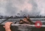 Standbild US Marine Amphibious Assault Peleliu Palau Inseln, 1944, aus Sekunde 37 historischem Filmmaterial Videoclip 65675022863