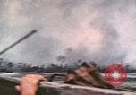 Standbild US Marine Amphibious Assault Peleliu Palau Inseln, 1944, aus Sekunde 39 historischem Filmmaterial Videoclip 65675022863