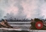 Standbild US Marine Amphibious Assault Peleliu Palau Inseln, 1944, aus Sekunde 40 historischem Filmmaterial Videoclip 65675022863