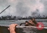 Standbild US Marine Amphibious Assault Peleliu Palau Inseln, 1944, aus Sekunde 56 historischem Filmmaterial Videoclip 65675022863