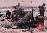 Standbild Vereinigten Staaten Marines Peleliu Palau Inseln, 1944, aus Sekunde 21 historischem Filmmaterial Videoclip 65675022864