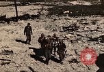 Standbild 5 Marine Regiment Peleliu Palau Inseln, 1944, aus Sekunde 24 historischem Filmmaterial Videoclip 65675022869
