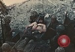 Standbild 5 Marine Regiment Peleliu Palau Inseln, 1944, aus Sekunde 30 historischem Filmmaterial Videoclip 65675022869