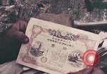 Standbild 5 Marine Regiment Peleliu Palau Inseln, 1944, aus Sekunde 14 historischem Filmmaterial Videoclip 65675022870