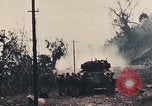 Standbild 5 Marine Regiment Peleliu Palau Inseln, 1944, aus Sekunde 27 historischem Filmmaterial Videoclip 65675022870