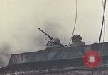 Standbild 5 Marine Regiment Peleliu Palau Inseln, 1944, aus Sekunde 44 historischem Filmmaterial Videoclip 65675022870
