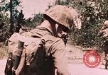 Standbild 7 Marine Regiment Peleliu Palau Inseln, 1944, aus Sekunde 9 historischem Filmmaterial Videoclip 65675022872