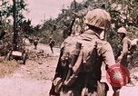 Standbild 7 Marine Regiment Peleliu Palau Inseln, 1944, aus Sekunde 10 historischem Filmmaterial Videoclip 65675022872