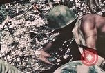 Standbild 7 Marine Regiment Peleliu Palau Inseln, 1944, aus Sekunde 16 historischem Filmmaterial Videoclip 65675022873
