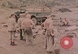 Standbild Beisetzung der gefallenen Marines Palau Inseln, 1944, aus Sekunde 23 historischem Filmmaterial Videoclip 65675022884