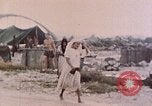 Standbild US Marine Biwak Bereich Palau Inseln, 1944, aus Sekunde 27 historischem Filmmaterial Videoclip 65675022886