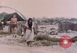 Standbild US Marine Biwak Bereich Palau Inseln, 1944, aus Sekunde 30 historischem Filmmaterial Videoclip 65675022886