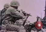 Standbild 1st Marine Division Peleliu Palau Inseln, 1944, aus Sekunde 14 historischem Filmmaterial Videoclip 65675022899