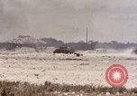 Standbild First Marine Division Peleliu Palau Inseln, 1944, aus Sekunde 21 historischem Filmmaterial Videoclip 65675022903