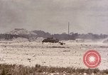 Standbild First Marine Division Peleliu Palau Inseln, 1944, aus Sekunde 22 historischem Filmmaterial Videoclip 65675022903