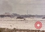 Standbild First Marine Division Peleliu Palau Inseln, 1944, aus Sekunde 25 historischem Filmmaterial Videoclip 65675022903