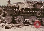 Standbild First Marine Division Peleliu Palau Inseln, 1944, aus Sekunde 32 historischem Filmmaterial Videoclip 65675022903