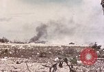 Standbild First Marine Division Peleliu Palau Inseln, 1944, aus Sekunde 40 historischem Filmmaterial Videoclip 65675022903