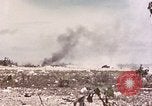 Standbild First Marine Division Peleliu Palau Inseln, 1944, aus Sekunde 45 historischem Filmmaterial Videoclip 65675022903