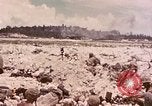 Standbild First Marine Division Peleliu Palau Inseln, 1944, aus Sekunde 13 historischem Filmmaterial Videoclip 65675022905