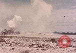 Standbild First Marine Division Peleliu Palau Inseln, 1944, aus Sekunde 31 historischem Filmmaterial Videoclip 65675022905