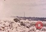 Standbild First Marine Division Peleliu Palau Inseln, 1944, aus Sekunde 43 historischem Filmmaterial Videoclip 65675022905