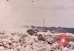 Standbild First Marine Division Peleliu Palau Inseln, 1944, aus Sekunde 44 historischem Filmmaterial Videoclip 65675022905