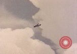Standbild TBF Avenger Flugzeuge Peleliu Palau Inseln, 1944, aus Sekunde 48 historischem Filmmaterial Videoclip 65675022906